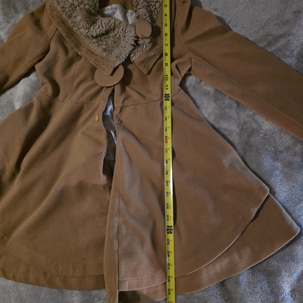 Women’s Tan Faux-Fur Collar Coat Jacket - Picture 5 of 6
